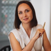 ЕЛЕНА КАПРАЛОВА - Юристы и консультанты - Иммиграционные консультанты